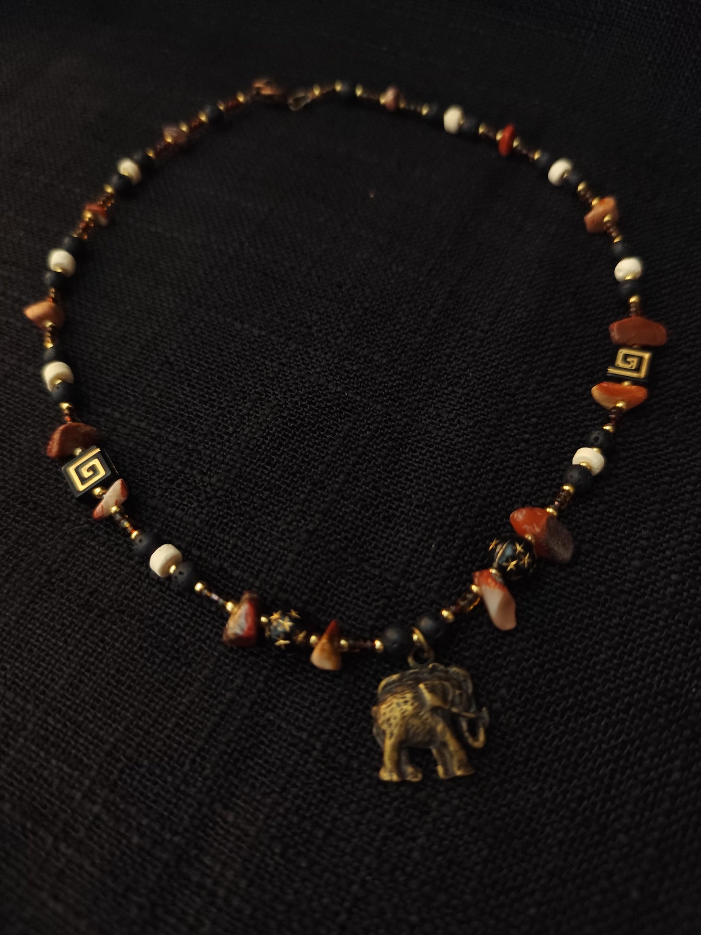 VĖRINYS ,,PIRMAPRADĖ ŽEMĖ"