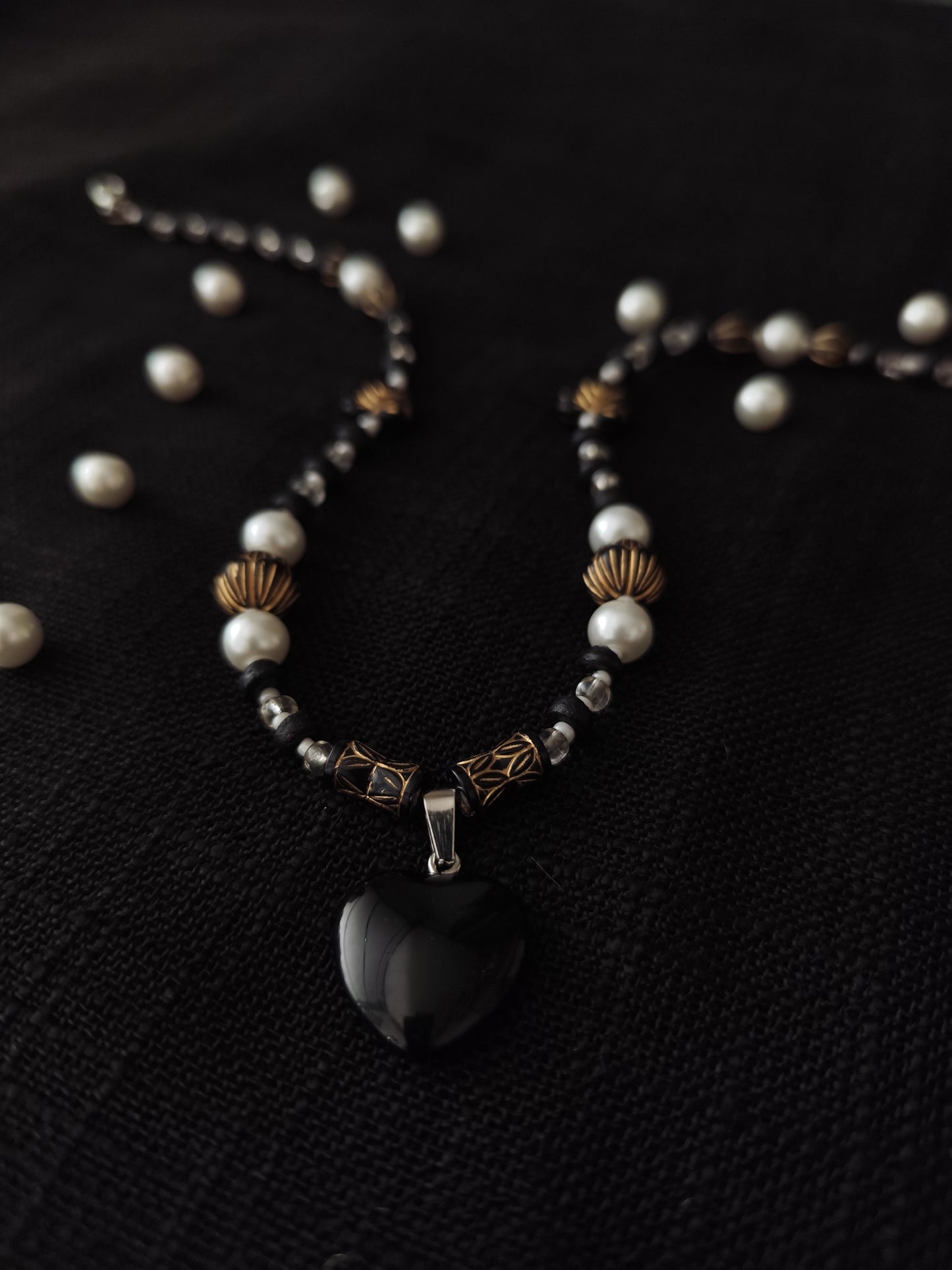 VĖRINYS ,,NAKTIES ŠIRDIS"