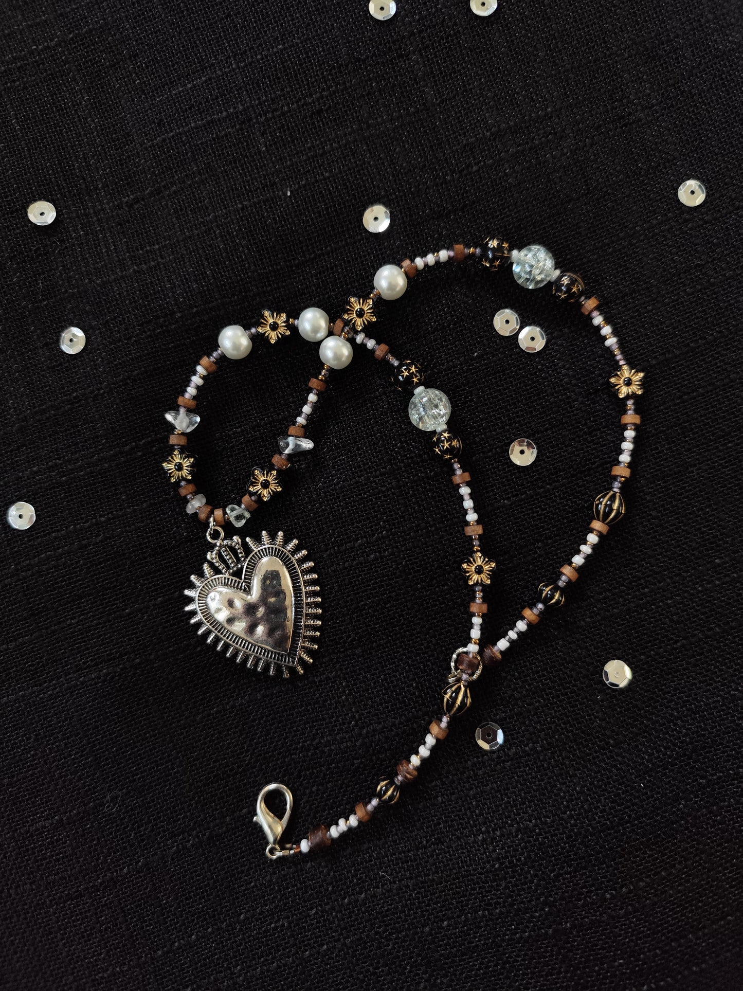 VĖRINYS,,ŠIRDIES KARALIENĖ"